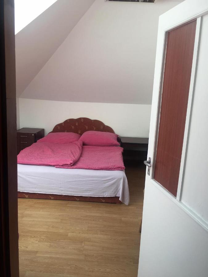 Goencoelhaz Hostel Vac Ngoại thất bức ảnh