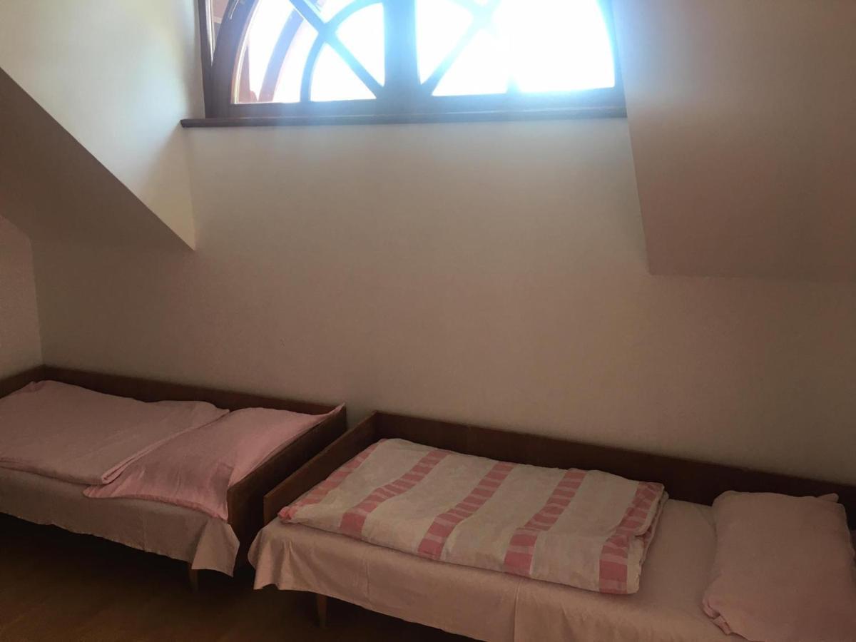 Goencoelhaz Hostel Vac Ngoại thất bức ảnh