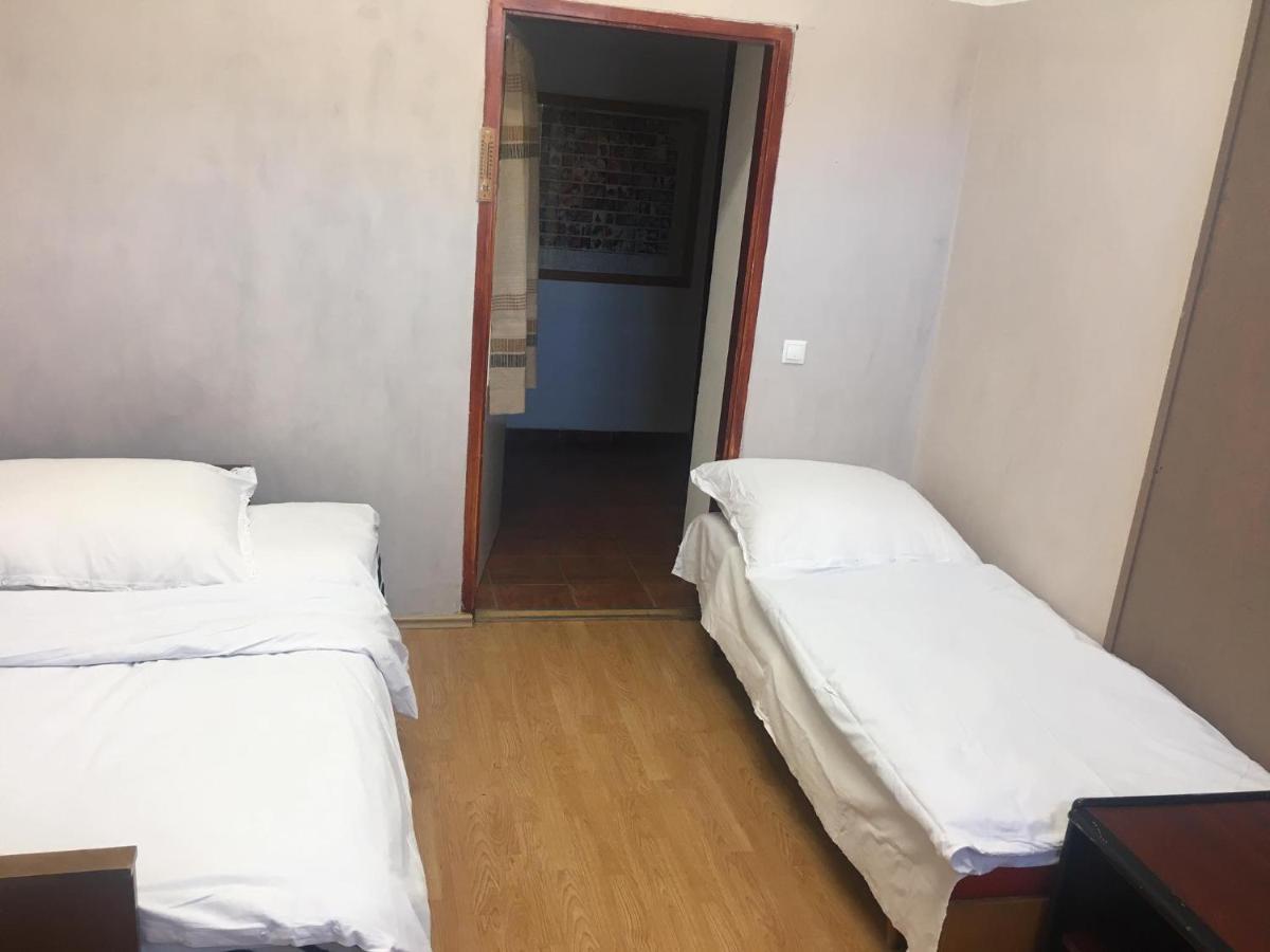 Goencoelhaz Hostel Vac Ngoại thất bức ảnh