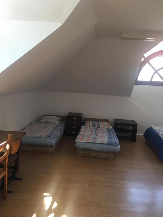 Goencoelhaz Hostel Vac Ngoại thất bức ảnh