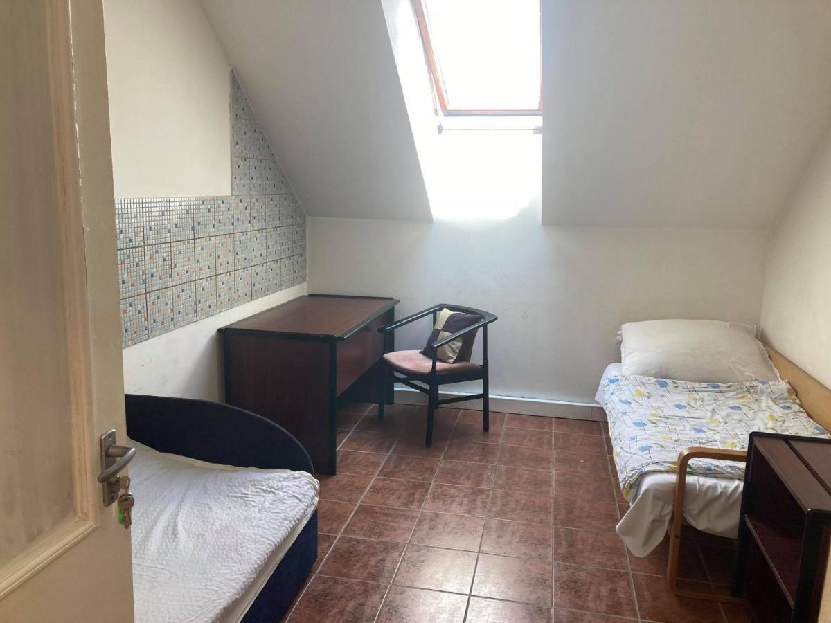 Goencoelhaz Hostel Vac Ngoại thất bức ảnh